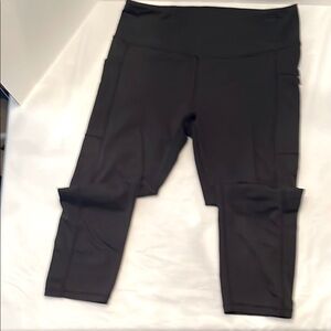 CVG black capris.  EUC.